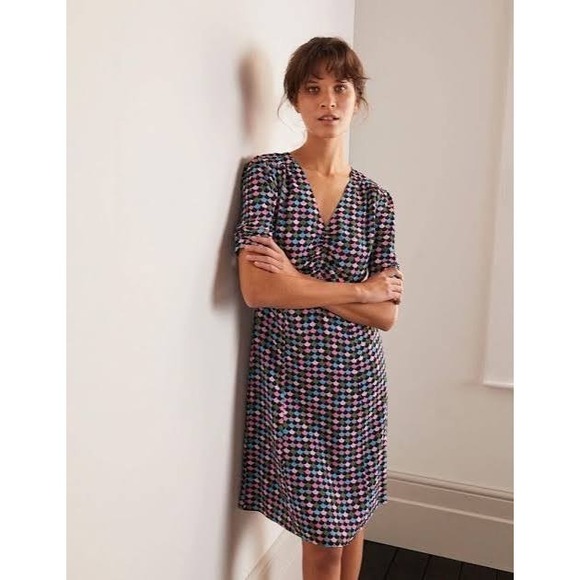 Boden Dresses & Skirts - Boden Jemima Dress 14R Navy Blue Multicolor Scallop Print V-Neck Ruched